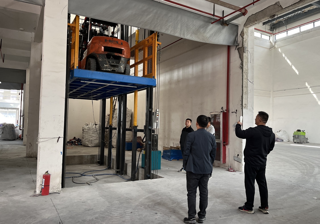 液压货梯用五年还稳不稳？老客户掏心窝子话来了！